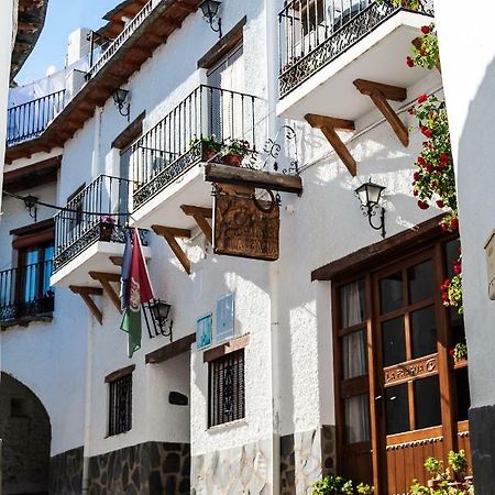 Hotel La Fragua I Тревелес Екстер'єр фото