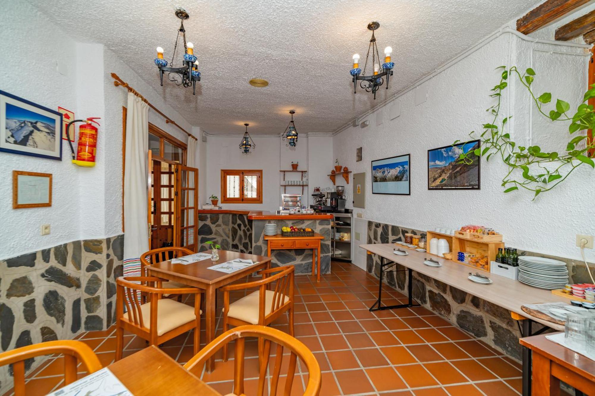 Hotel La Fragua I Тревелес Екстер'єр фото