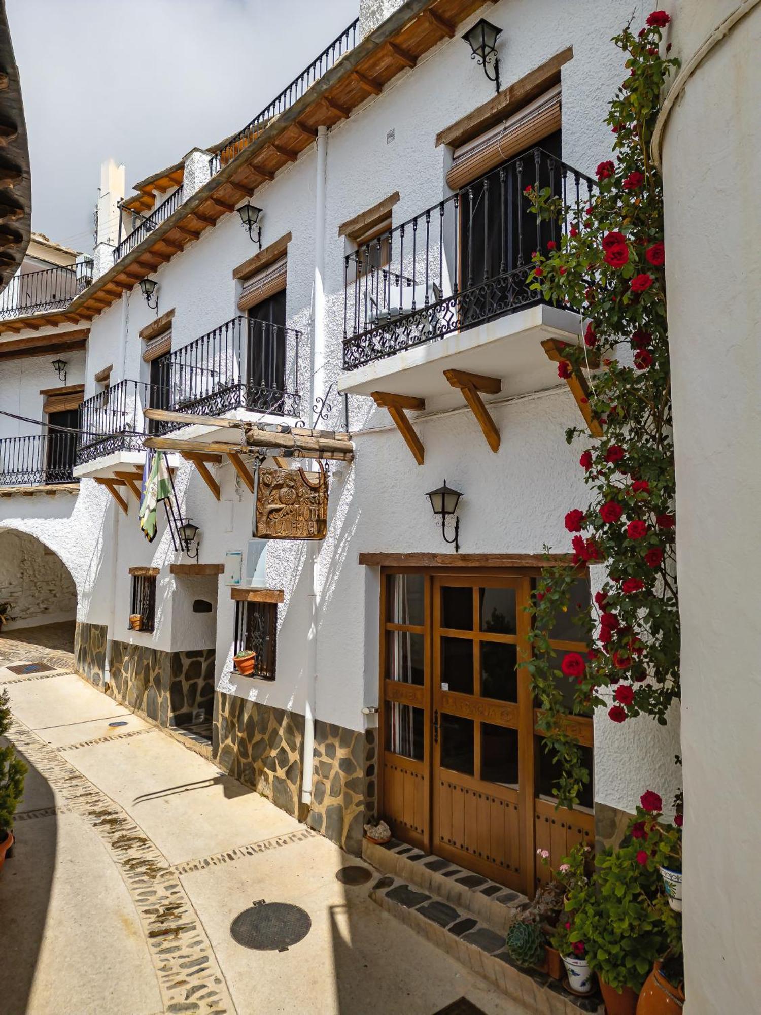 Hotel La Fragua I Тревелес Екстер'єр фото